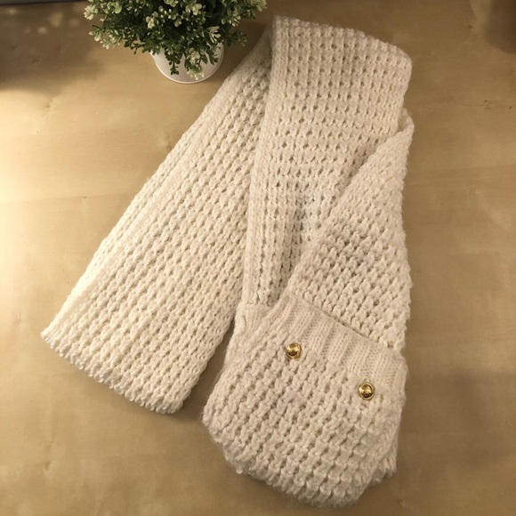 Michael Kors Accessories - Michael Kors Knitted Cream Pocket Scarf Michael Kors Accessories - Michael Kors Knitted Cream Pocket Scarf